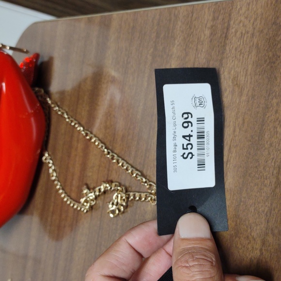 Red Lip-Shaped Women's Crossbody Bag - Picture 3 of 5